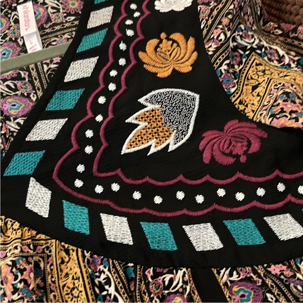 Xhilaration Boho Embroidered Dress NEW - Picture 6 of 6